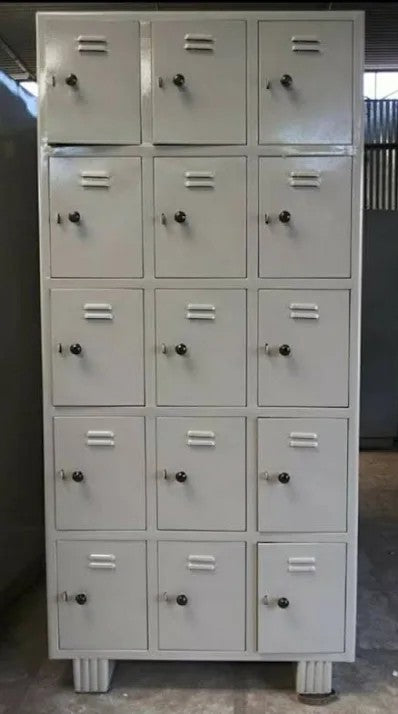 Steel 15locker Almirah